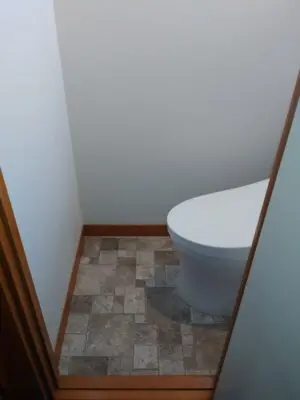 東京都目黒区　トイレ交換　クロス張り替え (4)